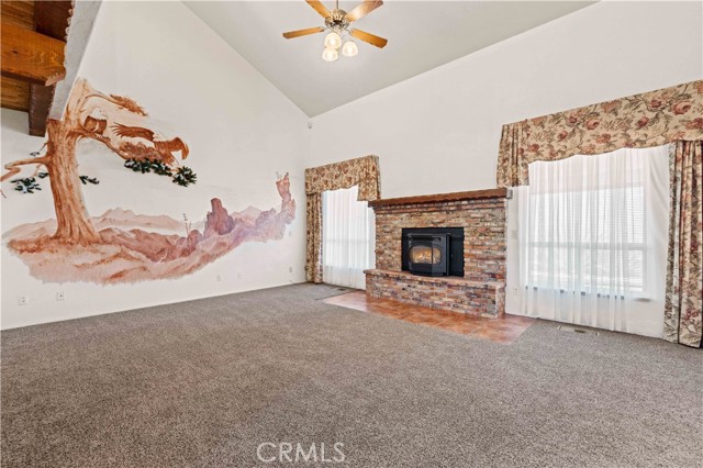 Detail Gallery Image 4 of 43 For 9532 Crest Rd, California City,  CA 93505 - 5 Beds | 3/1 Baths