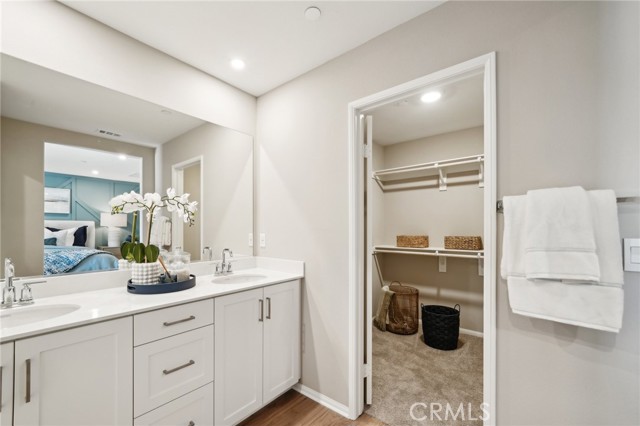 Detail Gallery Image 14 of 21 For 16204 Lumia Way, Fontana,  CA 92336 - 3 Beds | 2/1 Baths