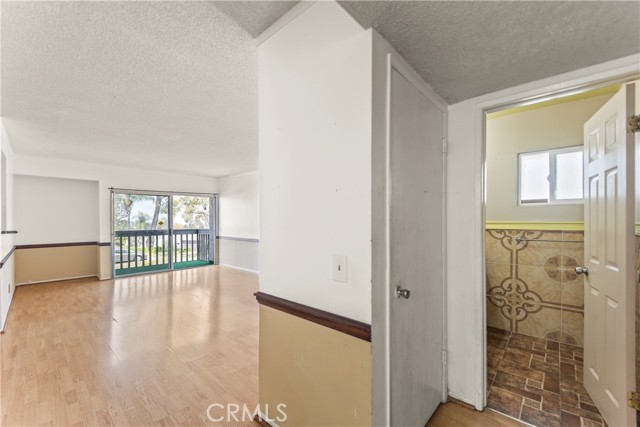 Detail Gallery Image 13 of 34 For 1735 Mountain Terrace Ln, Montebello,  CA 90640 - 4 Beds | 2/1 Baths