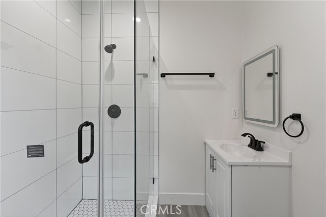 Detail Gallery Image 8 of 35 For 1616 S Norton, Los Angeles,  CA 90019 - 6 Beds | 6/1 Baths