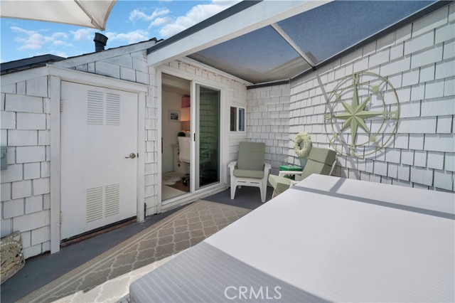 Roof top deck