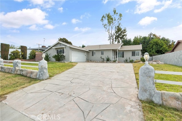 18652 E Laxford Rd, Covina, CA 91722