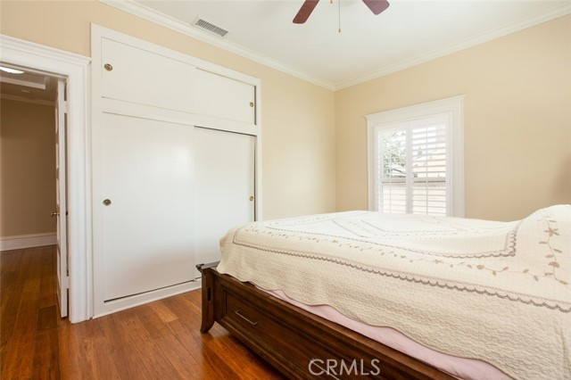 1417 Monterey Avenue, Monrovia CA: https://media.crmls.org/medias/5d436118-af54-41a8-a2ef-e97d00312e0a.jpg