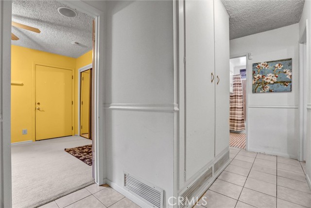 7007 Pomelo Drive, West Hills CA: https://media.crmls.org/medias/5d43ae73-d5fc-47b7-86b3-d4e82df431b4.jpg
