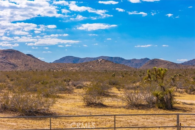 Detail Gallery Image 56 of 74 For 1090 Jemez Trl, Yucca Valley,  CA 92284 - 2 Beds | 2 Baths