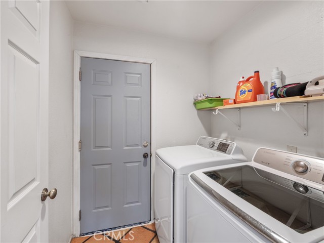 Detail Gallery Image 14 of 29 For 12871 Jade Rd, Victorville,  CA 92392 - 3 Beds | 2 Baths