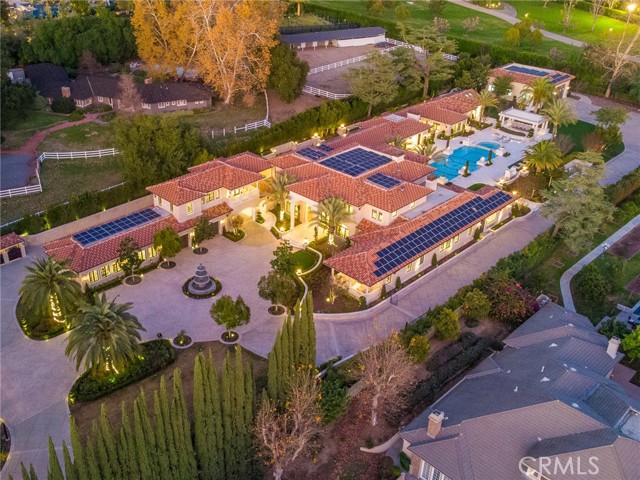100 Palm Hill Lane, Bradbury CA: https://media.crmls.org/medias/5d45e4c8-224b-48ca-9c2c-4ca5662dc31c.jpg