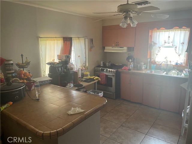 Image 2 for 6921 Tippecanoe Ave, San Bernardino, CA 92404