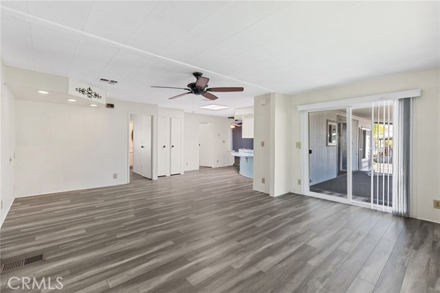 Detail Gallery Image 13 of 36 For 27701 Murrieta Rd #227,  Menifee,  CA 92586 - 2 Beds | 2 Baths