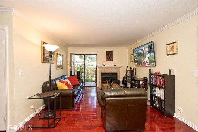 25591 Indian Hill Lane, Laguna Hills CA: https://media.crmls.org/medias/5d4669d1-cec1-4961-9f17-4552920a8cf3.jpg