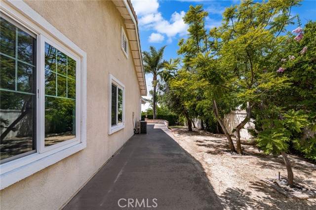 12693 Ridgecrest Drive, Rancho Cucamonga CA: https://media.crmls.org/medias/5d46d53f-9d11-4362-b667-dd4aaf6d7221.jpg