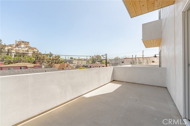 Detail Gallery Image 14 of 61 For 616 N Rampart Bld, Silver Lake Los Angeles,  CA 90026 - 4 Beds | 3/1 Baths