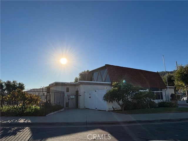 Detail Gallery Image 15 of 17 For 13067 Thoroughbred Way, Whittier,  CA 90601 - 4 Beds | 2/1 Baths