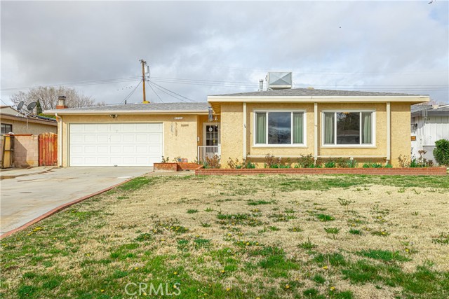 Detail Gallery Image 1 of 1 For 45127 Harlas Ave, Lancaster,  CA 93534 - 3 Beds | 1 Baths