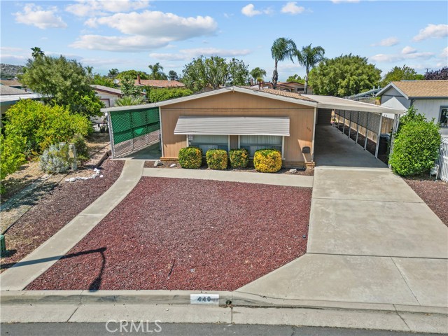 Detail Gallery Image 5 of 56 For 440 Highland Vista Way, Perris,  CA 92570 - 2 Beds | 2 Baths