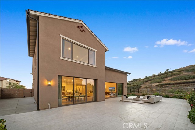 101 Lustro, Irvine CA: https://media.crmls.org/medias/5d4a4ea1-e01d-4691-8518-6c52600b9314.jpg