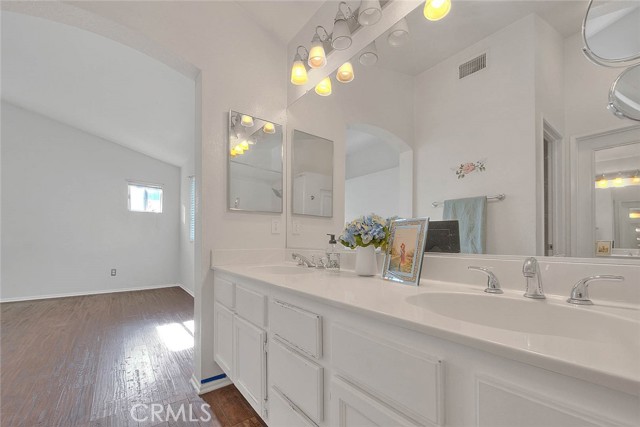 Image 21 of 40 For 29345 Breakwater