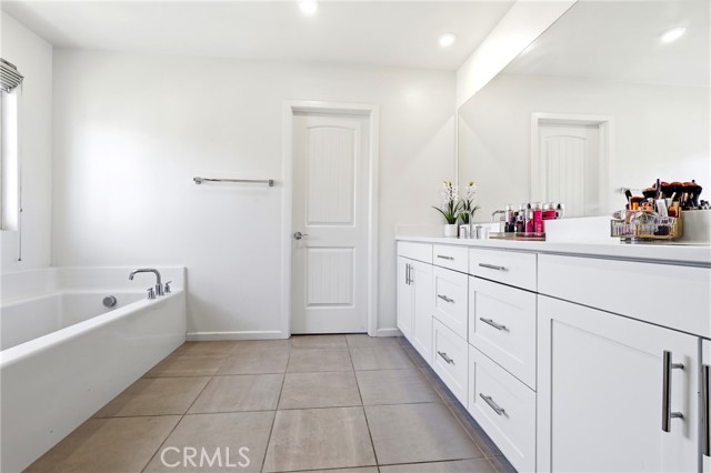 Detail Gallery Image 23 of 38 For 475 N Glenwood, Rialto,  CA 92376 - 5 Beds | 3/1 Baths