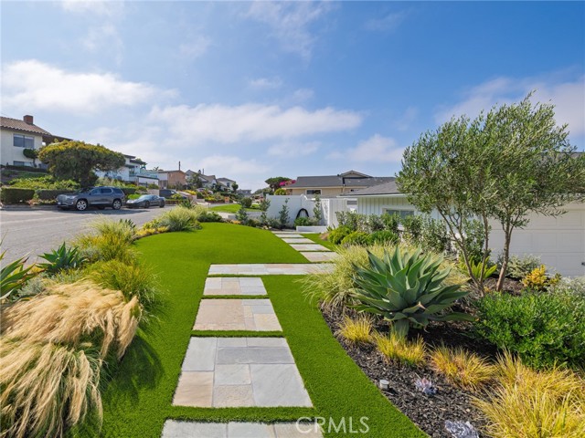 237 Via Los Miradores, Redondo Beach CA: https://media.crmls.org/medias/5d4cc71a-8c5f-42d5-9662-f51da7cb16a5.jpg