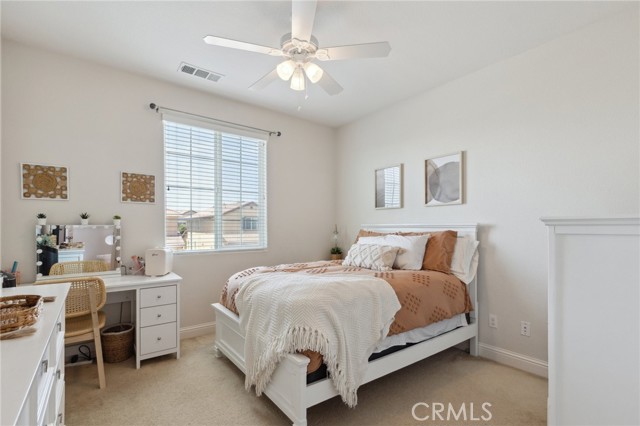 1697 Whiteash Avenue, Clovis CA: https://media.crmls.org/medias/5d4d24af-6aac-4a17-b3e5-f78d778db517.jpg