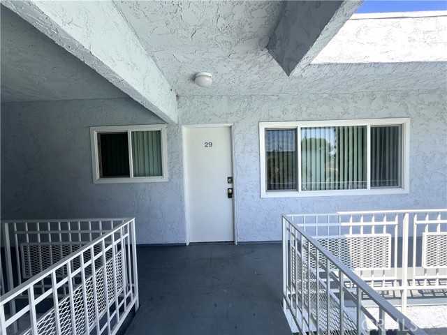 12926 Doty Avenue, Hawthorne CA: https://media.crmls.org/medias/5d4e20db-e614-4e6a-9d1f-13a1689cc662.jpg
