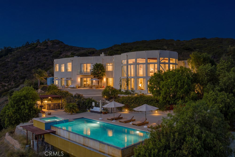 9980 Houston — architectural residence