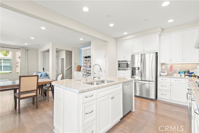 Detail Gallery Image 10 of 42 For 72 Granite, Irvine,  CA 92620 - 3 Beds | 3/1 Baths