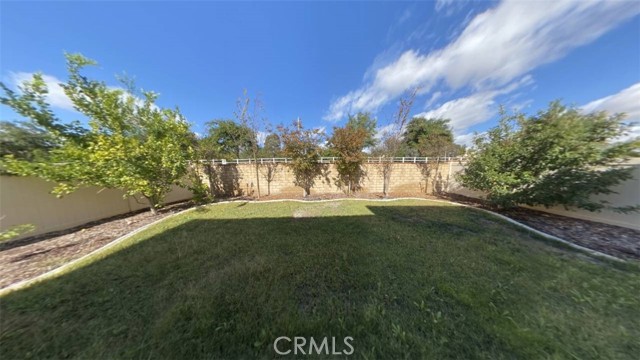 Detail Gallery Image 11 of 29 For 31338 Brush Creek Cir, Temecula,  CA 92591 - 5 Beds | 3/1 Baths