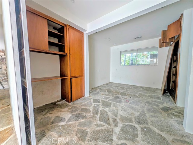485 State Hwy 173, Lake Arrowhead CA: https://media.crmls.org/medias/5d4f11c0-0d51-445d-8ee9-2abdf5c9e418.jpg