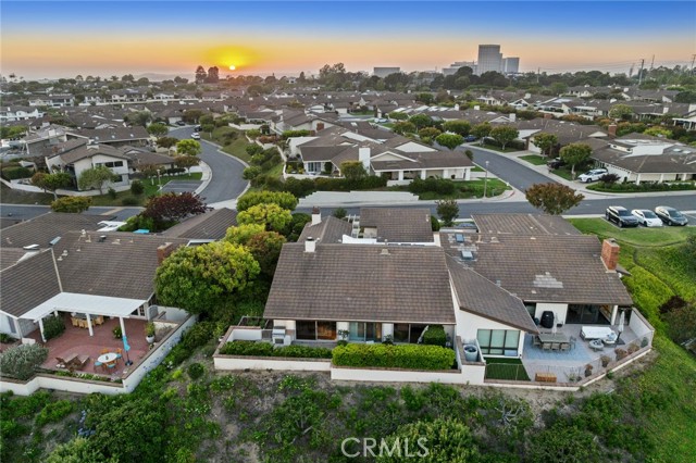 Detail Gallery Image 34 of 37 For 15 Skysail Dr, Corona Del Mar,  CA 92625 - 2 Beds | 2 Baths