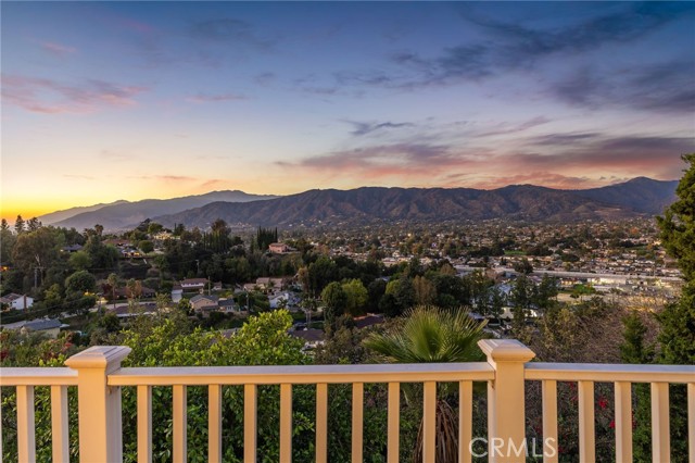 Detail Gallery Image 37 of 74 For 705 Beaverbrook, Glendora,  CA 91740 - 4 Beds | 2 Baths