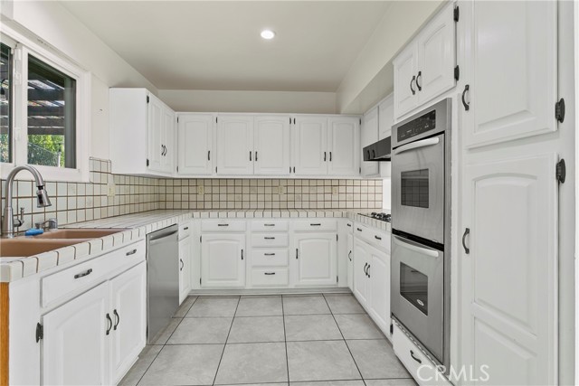 Detail Gallery Image 17 of 29 For 5545 Tuxedo, Los Angeles,  CA 90068 - 3 Beds | 2 Baths