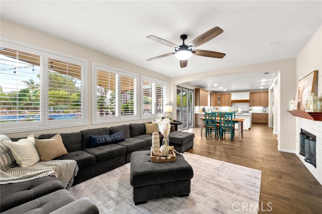 Detail Gallery Image 16 of 43 For 41812 Octavia Ct, Murrieta,  CA 92562 - 5 Beds | 4/1 Baths