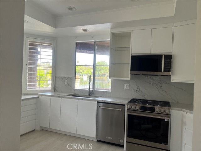 Detail Gallery Image 9 of 20 For 22820 Sailwind, Lake Forest,  CA 92630 - 2 Beds | 2 Baths