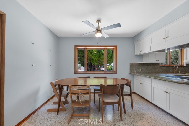 10335 Sylvia Avenue, Porter Ranch CA: https://media.crmls.org/medias/5d5353a0-c3e5-49e3-8b7f-6736dfefc503.jpg