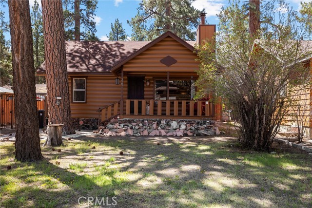 Detail Gallery Image 1 of 29 For 328 E Fairway Bld, Big Bear City,  CA 92314 - 3 Beds | 1 Baths
