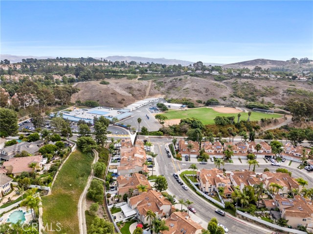 Detail Gallery Image 27 of 33 For 32 Saltaire, Laguna Niguel,  CA 92677 - 3 Beds | 3 Baths