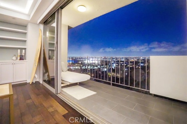 Detail Gallery Image 74 of 75 For 818 N Doheny Dr #908,  West Hollywood,  CA 90069 - 2 Beds | 2 Baths