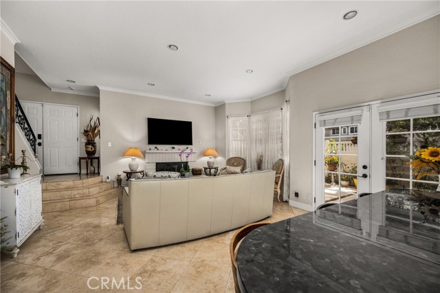 Detail Gallery Image 16 of 40 For 24394 Larchmont Ct, Laguna Hills,  CA 92653 - 2 Beds | 2/1 Baths