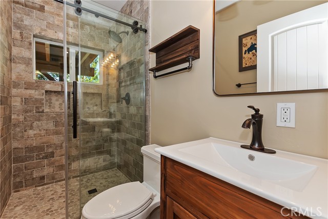 1119 Brentwood Drive, Lake Arrowhead CA: https://media.crmls.org/medias/5d56420b-5f91-4646-83b3-8ea3e1aa0ff4.jpg