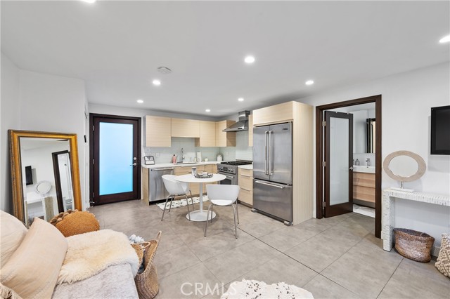 Detail Gallery Image 33 of 36 For 4444 Canoga Ave, Woodland Hills,  CA 91364 - 4 Beds | 4 Baths