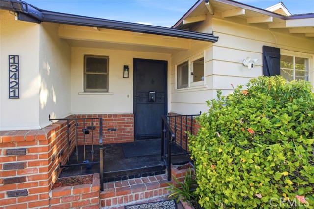 Detail Gallery Image 5 of 38 For 13421 Barbara Ann St, North Hollywood,  CA 91605 - 3 Beds | 2 Baths