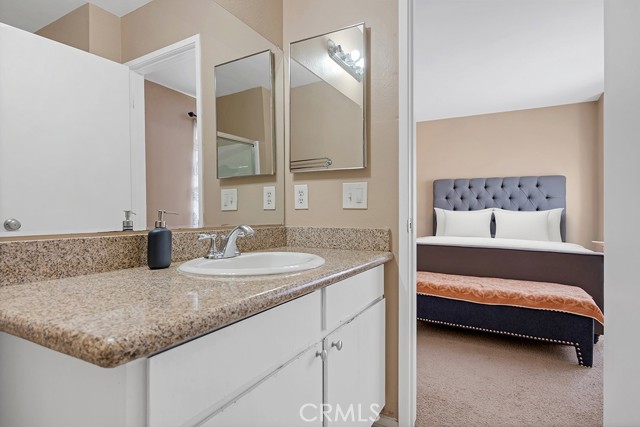 Detail Gallery Image 23 of 32 For 8834 Willis Ave 2a,  Panorama City,  CA 91402 - 3 Beds | 2/1 Baths