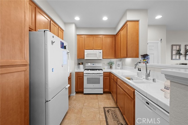 Detail Gallery Image 15 of 42 For 24844 Ambervalley Ave #1,  Murrieta,  CA 92562 - 3 Beds | 2/1 Baths