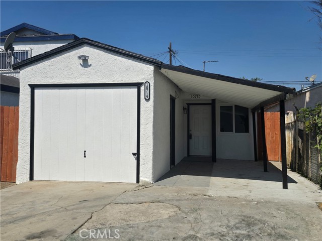 Detail Gallery Image 1 of 7 For 10719 Mona Bld, Los Angeles,  CA 90059 - 3 Beds | 2 Baths