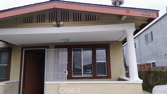 Detail Gallery Image 2 of 20 For 4231 42nd St, San Diego,  CA 92105 - 3 Beds | 2 Baths