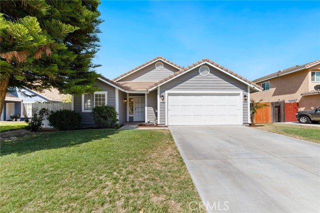 4108 Sunnysage Drive, Jurupa Valley CA: https://media.crmls.org/medias/5d5b8200-8969-4799-acfb-a2637fd94b36.jpg