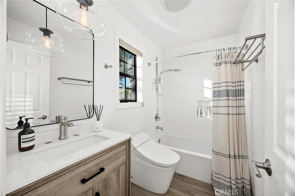 MLS #WS25257279 image #44