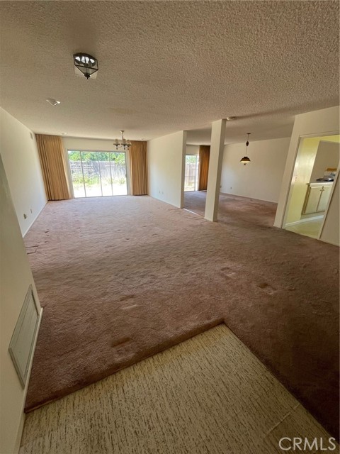 Detail Gallery Image 5 of 12 For 22336 Mobile St, Woodland Hills,  CA 91303 - 3 Beds | 2 Baths