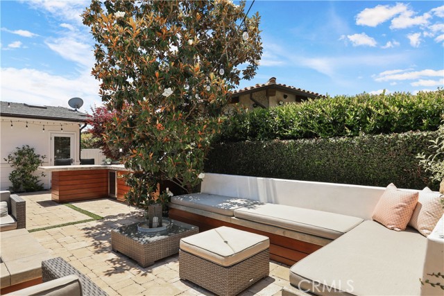 Detail Gallery Image 28 of 70 For 527 Seaward Rd, Corona Del Mar,  CA 92625 - 4 Beds | 3/1 Baths